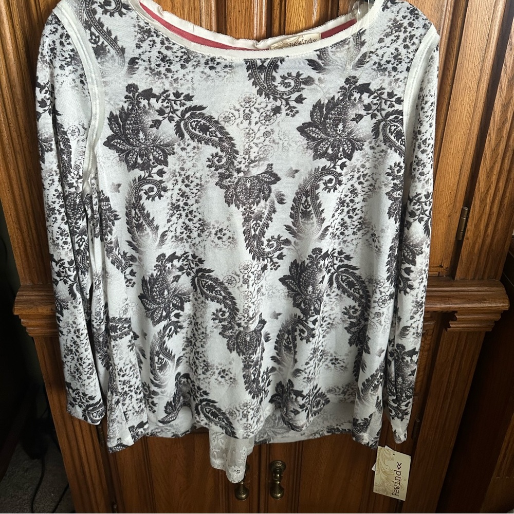 1X Rewind blouse.